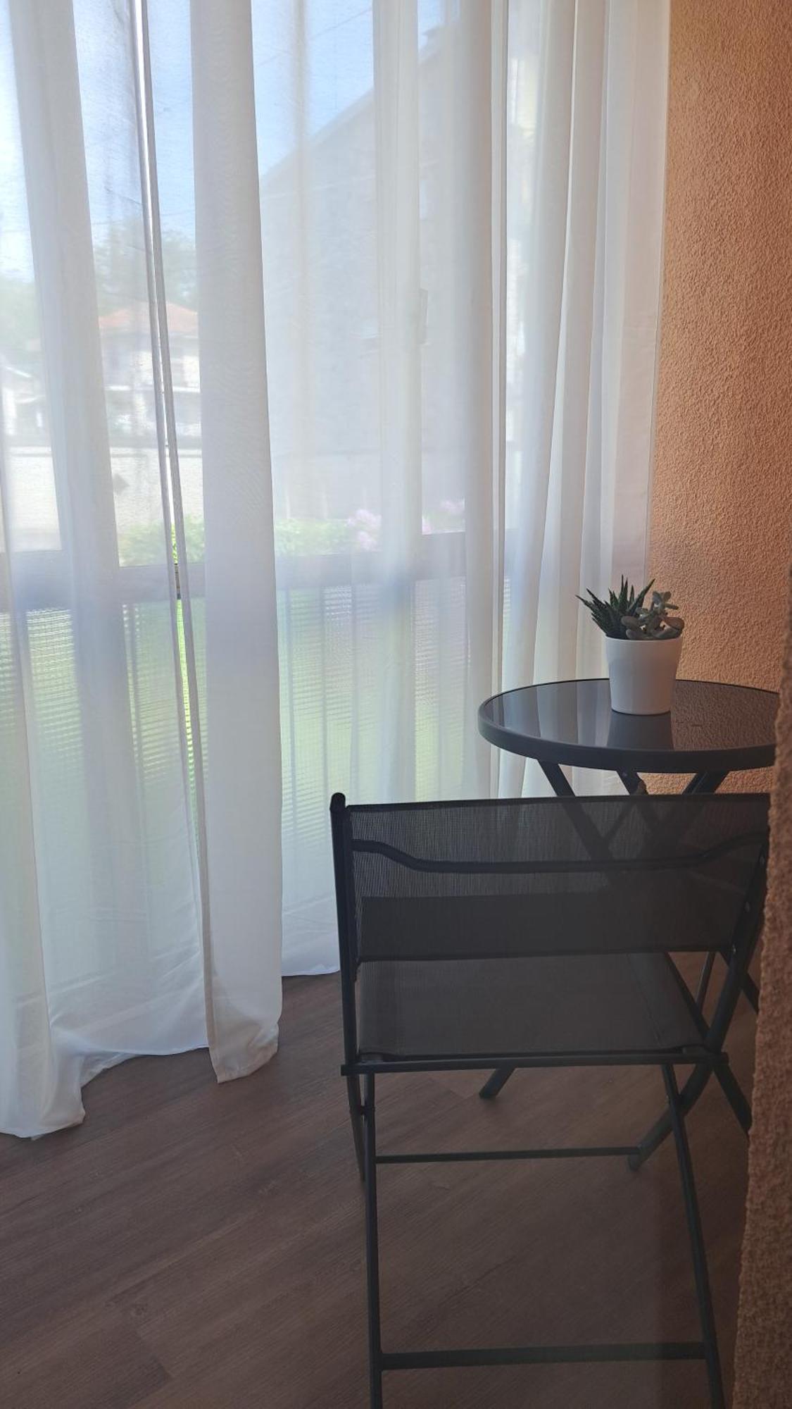Seraval Valsesia Apartment Serravalle Sesia Bagian luar foto